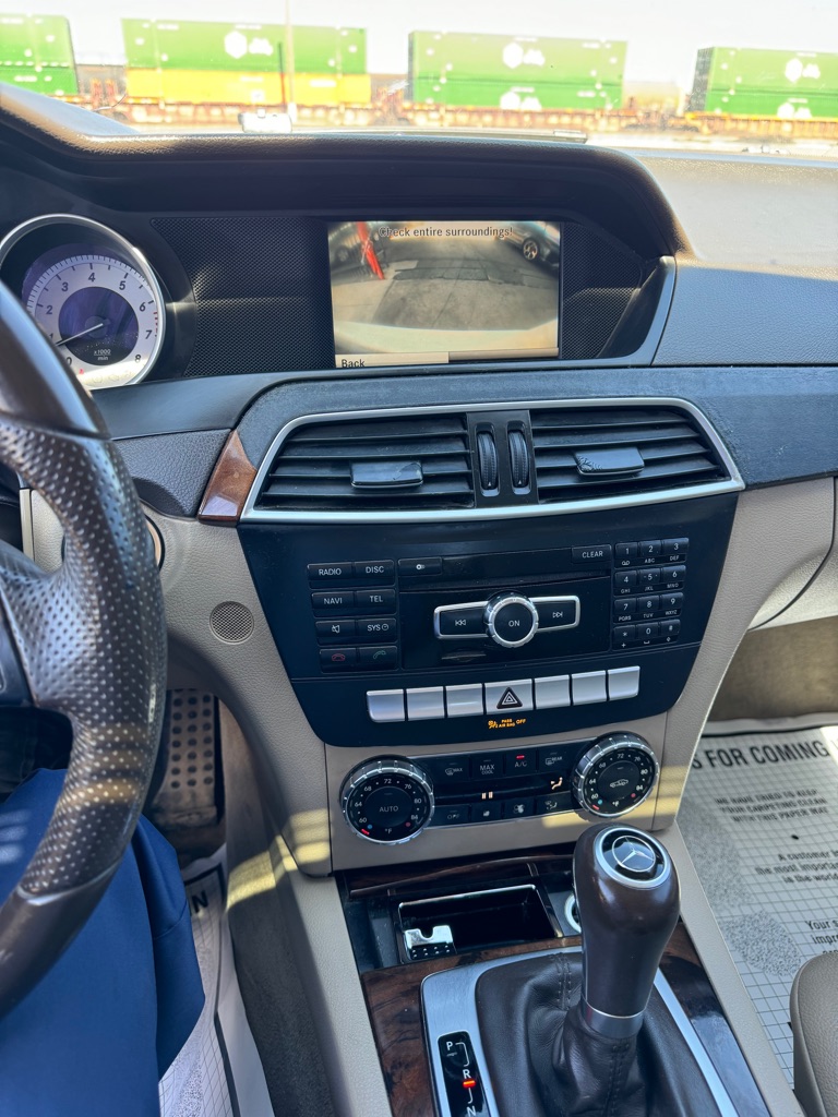 Photo 43 of this MERCEDES-BENZ C-CLASS