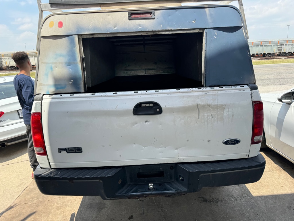 Photo 9 of this FORD F150