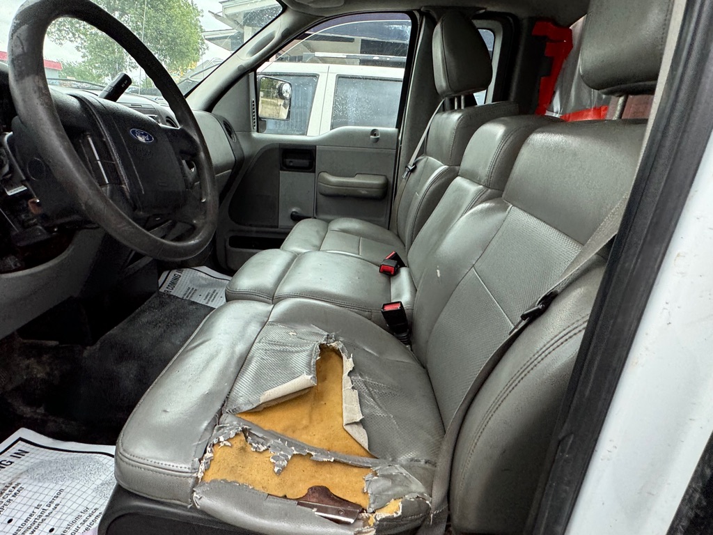 Photo 11 of this FORD F150