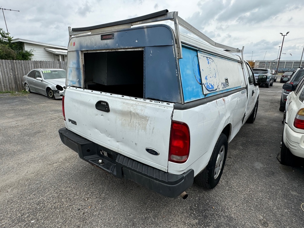 Photo 25 of this FORD F150