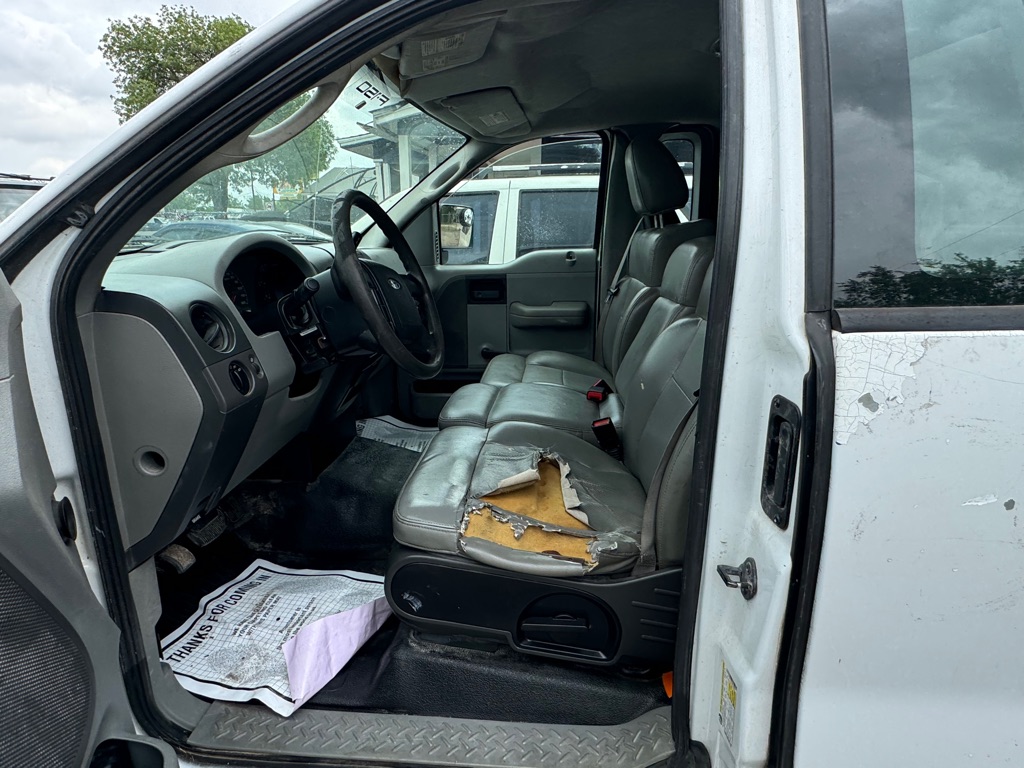 Photo 22 of this FORD F150