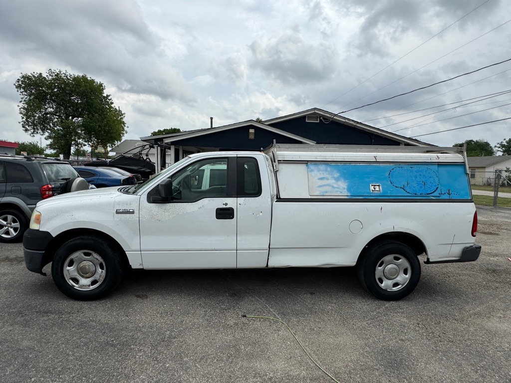 Photo 30 of this FORD F150
