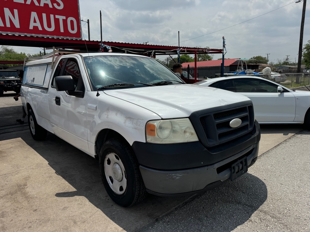 Photo 4 of this FORD F150