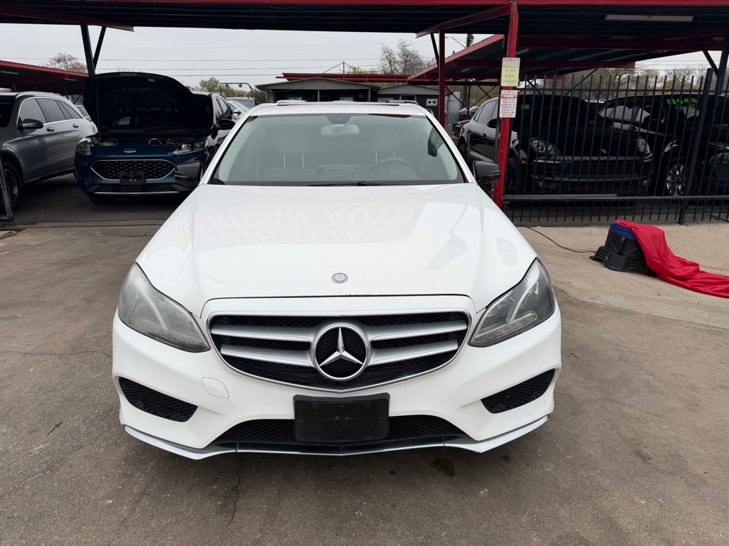 Photo 4 of this MERCEDES-BENZ E-CLASS
