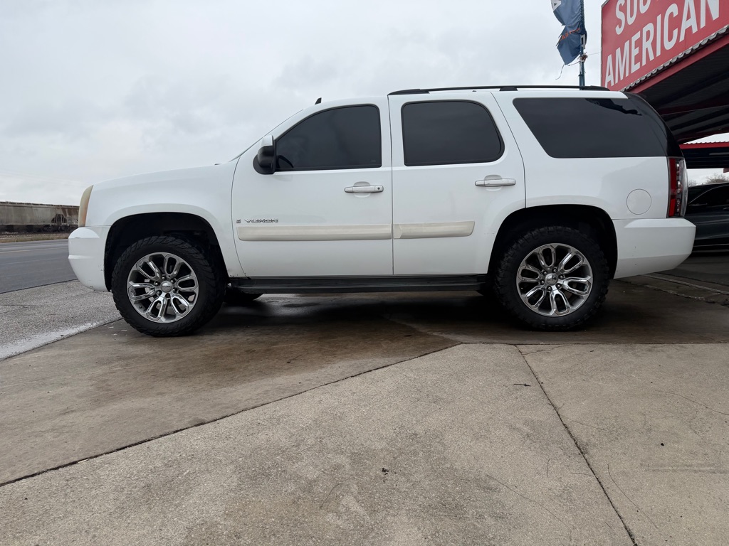 Photo 12 of this GMC YUKON