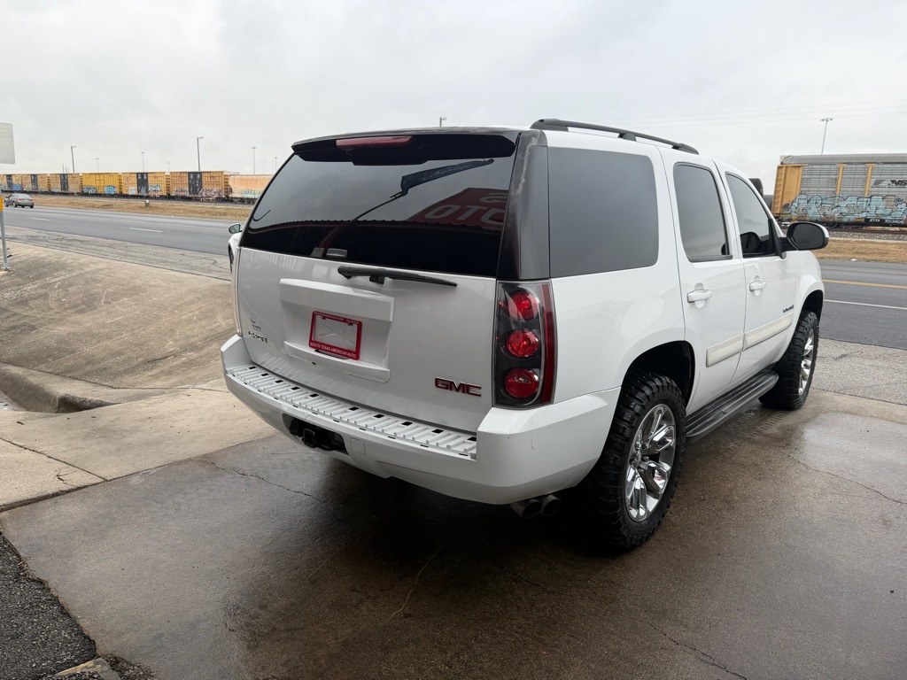 Photo 18 of this GMC YUKON