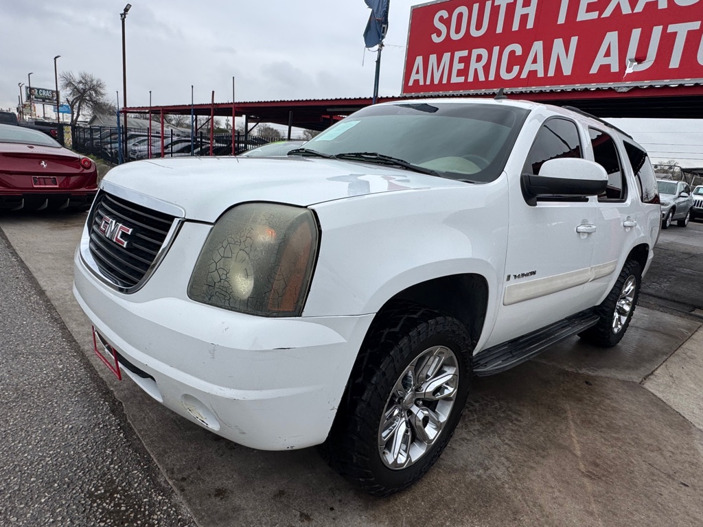 Photo 2 of this GMC YUKON