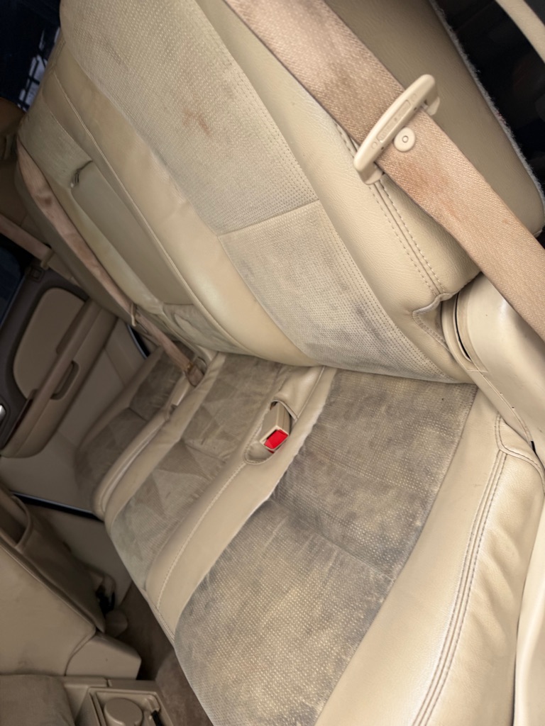 Photo 27 of this GMC YUKON