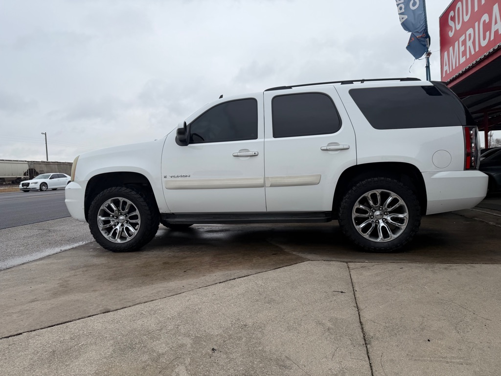 Photo 11 of this GMC YUKON