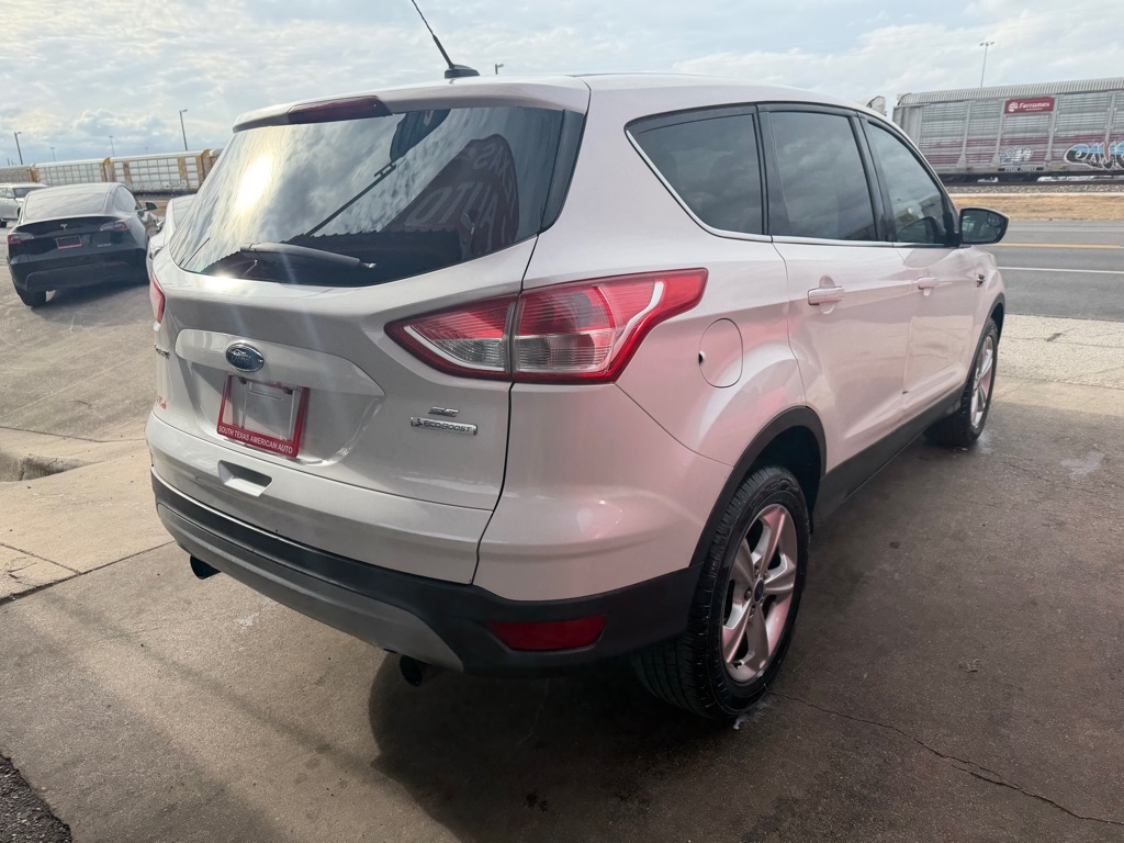 Photo 15 of this FORD ESCAPE