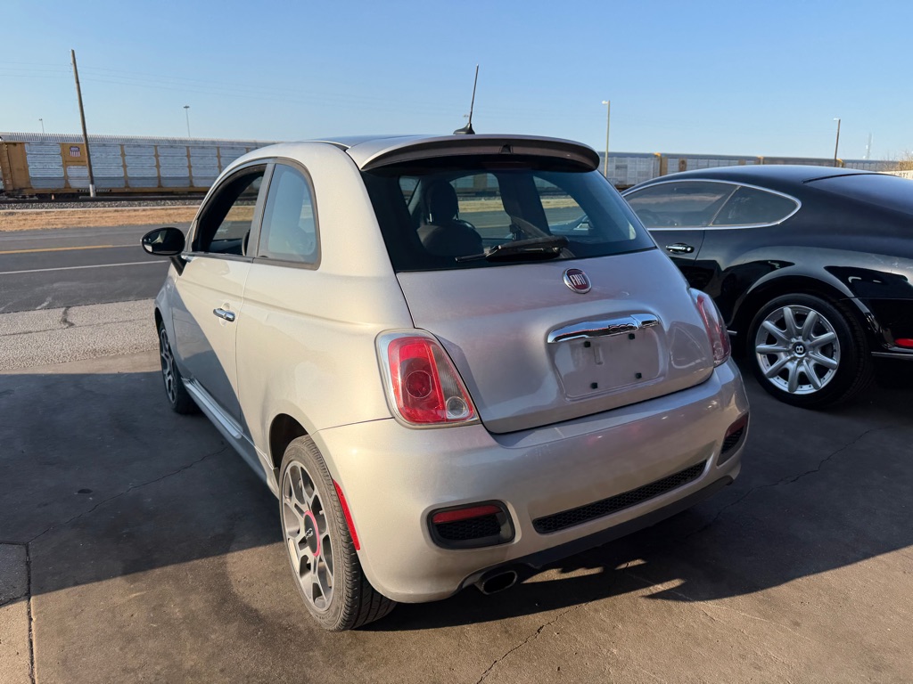 Photo 21 of this FIAT 500
