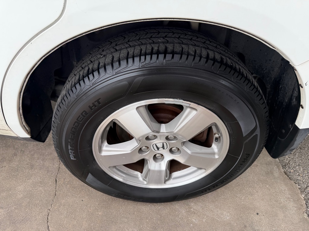 Photo 10 of this HONDA PILOT