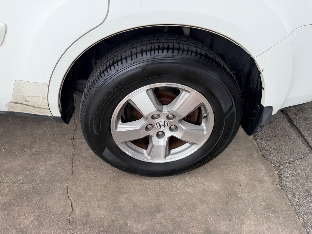Photo 9 of this HONDA PILOT