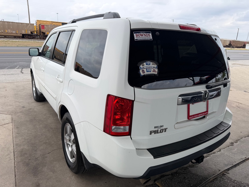 Photo 11 of this HONDA PILOT