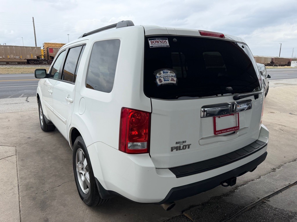 Photo 39 of this HONDA PILOT