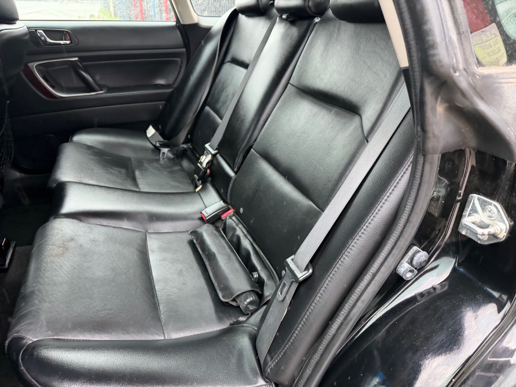 Photo 26 of this SUBARU LEGACY