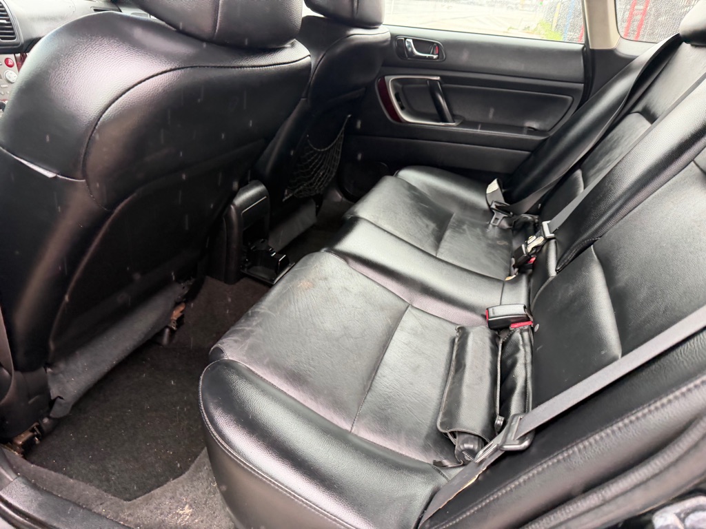 Photo 27 of this SUBARU LEGACY