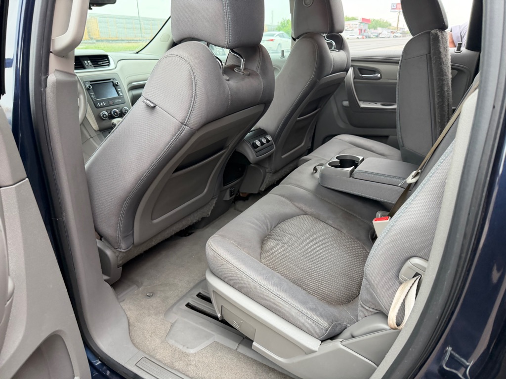 Photo 34 of this CHEVROLET TRAVERSE
