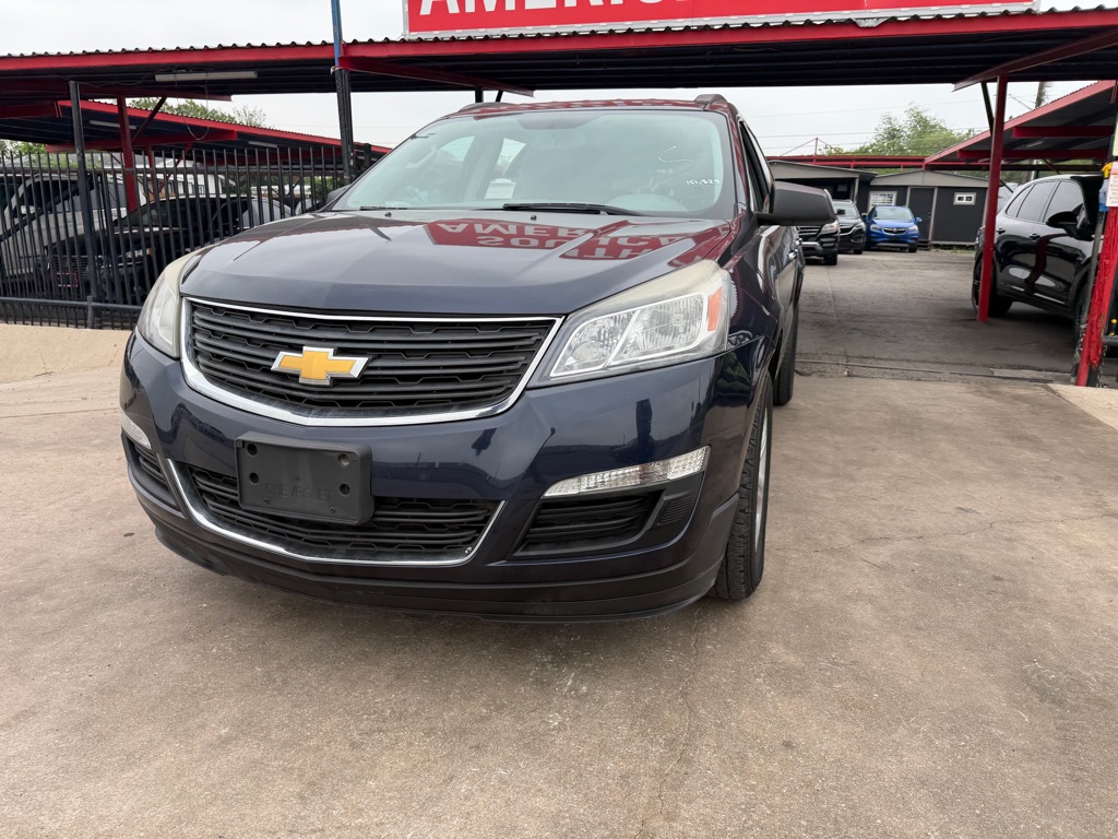 Photo 3 of this CHEVROLET TRAVERSE