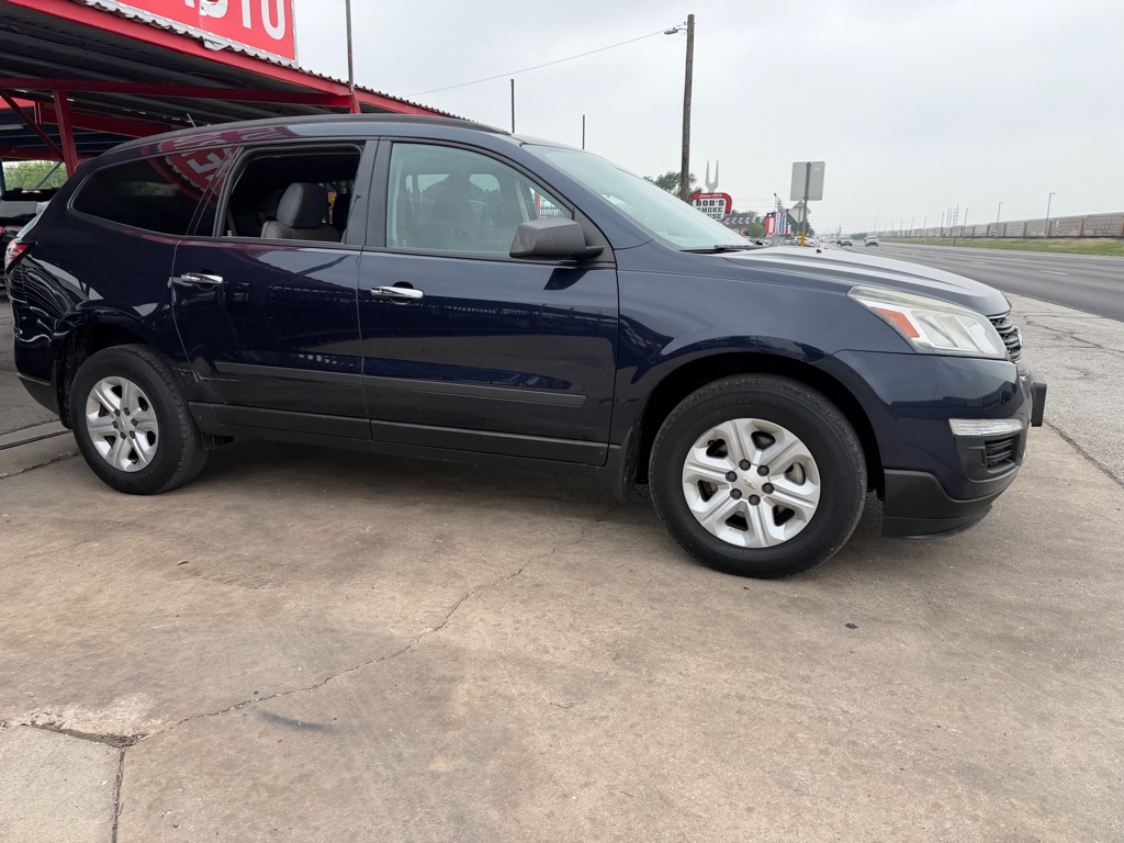 Photo 17 of this CHEVROLET TRAVERSE