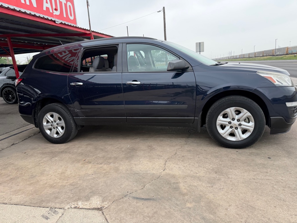 Photo 15 of this CHEVROLET TRAVERSE