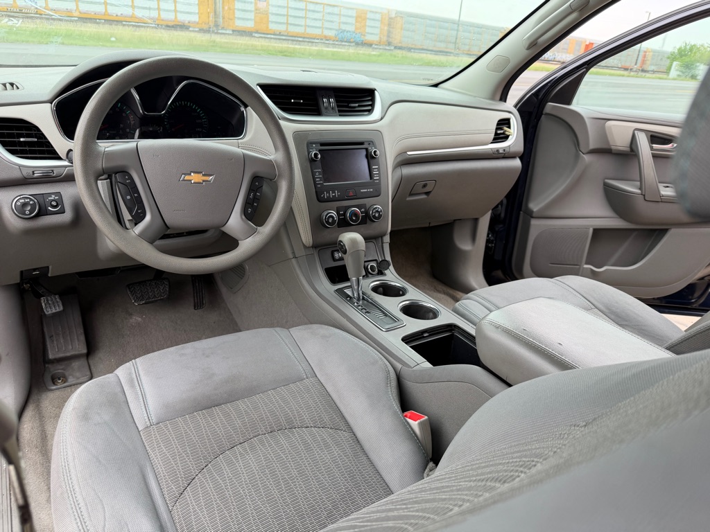 Photo 33 of this CHEVROLET TRAVERSE