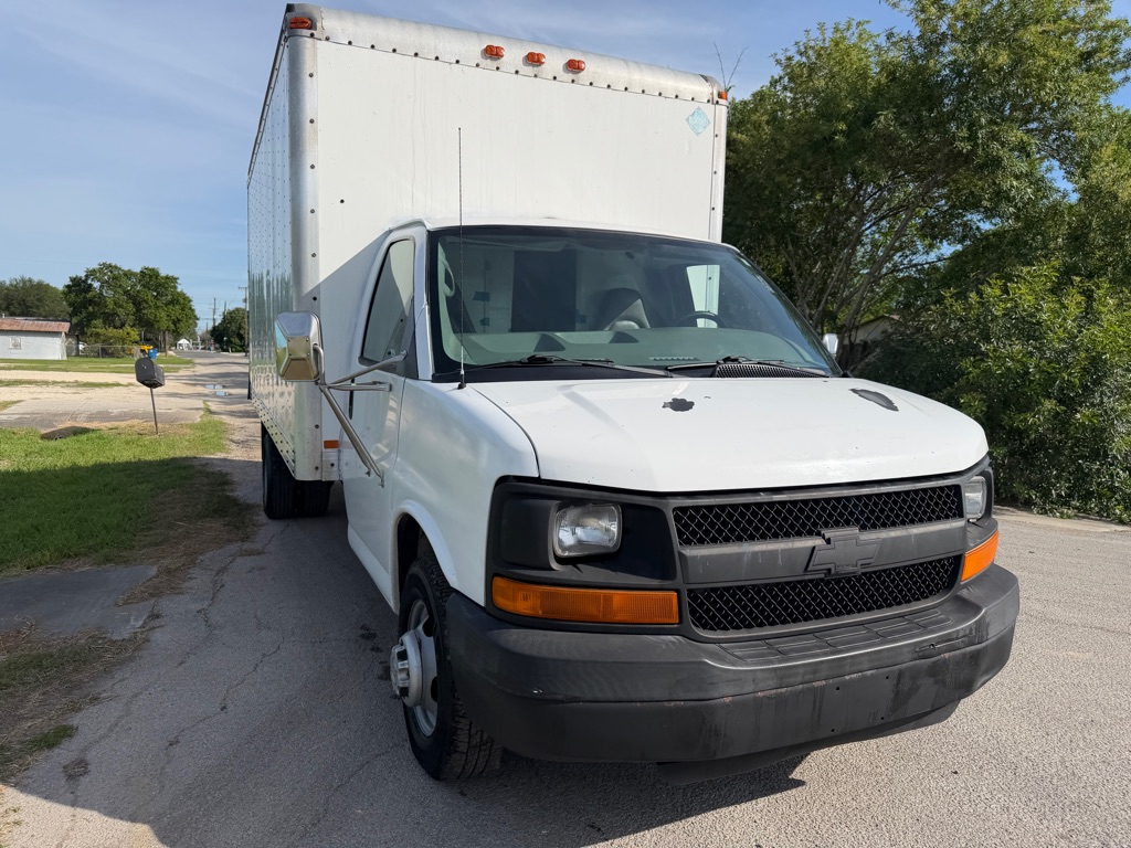 Photo 45 of this CHEVROLET EXPRESS G3500