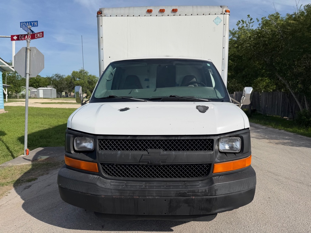 Photo 25 of this CHEVROLET EXPRESS G3500