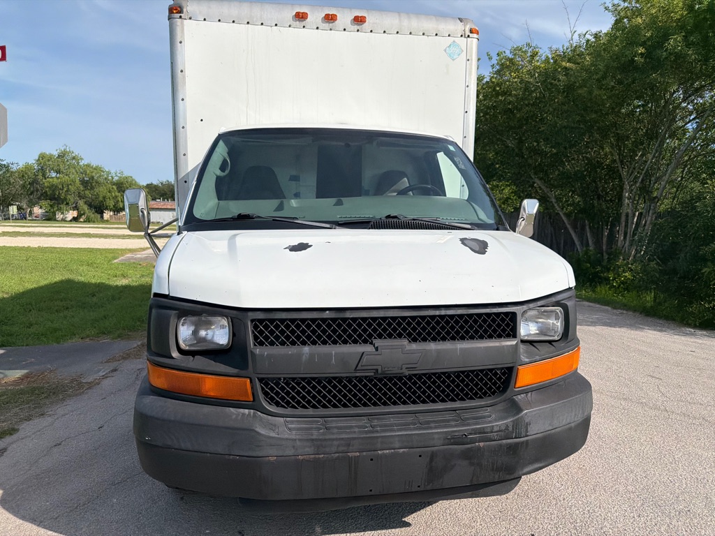 Photo 22 of this CHEVROLET EXPRESS G3500