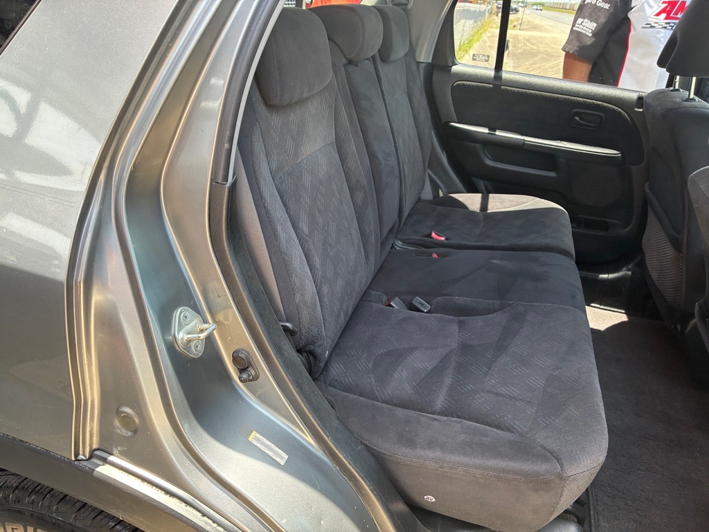 Photo 24 of this HONDA CR-V