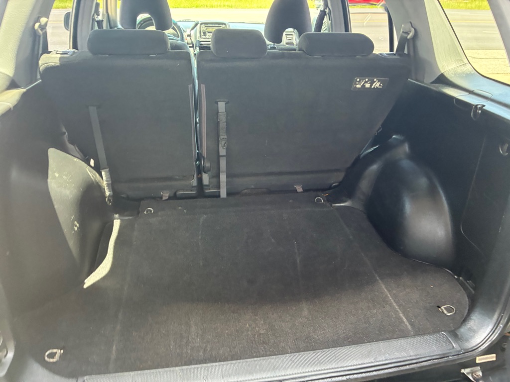 Photo 25 of this HONDA CR-V