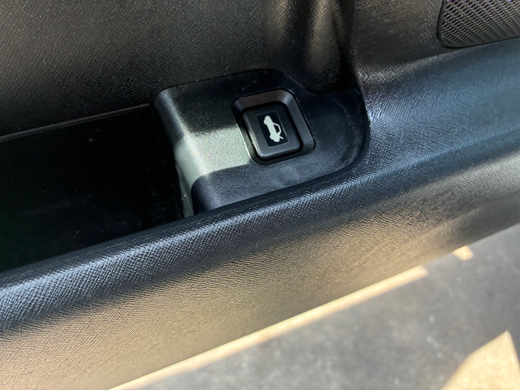 Photo 32 of this HONDA CR-V