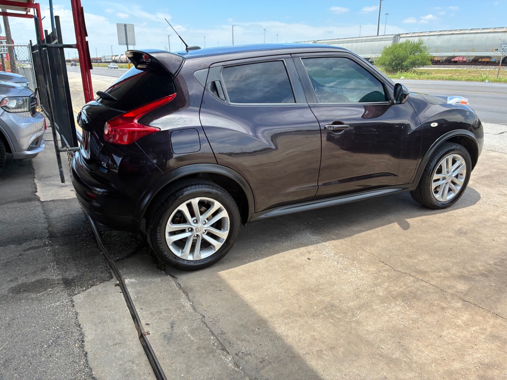 Photo 7 of this NISSAN JUKE