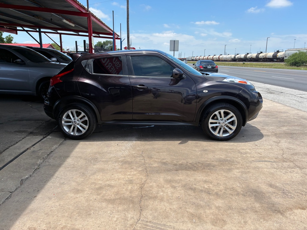 Photo 5 of this NISSAN JUKE