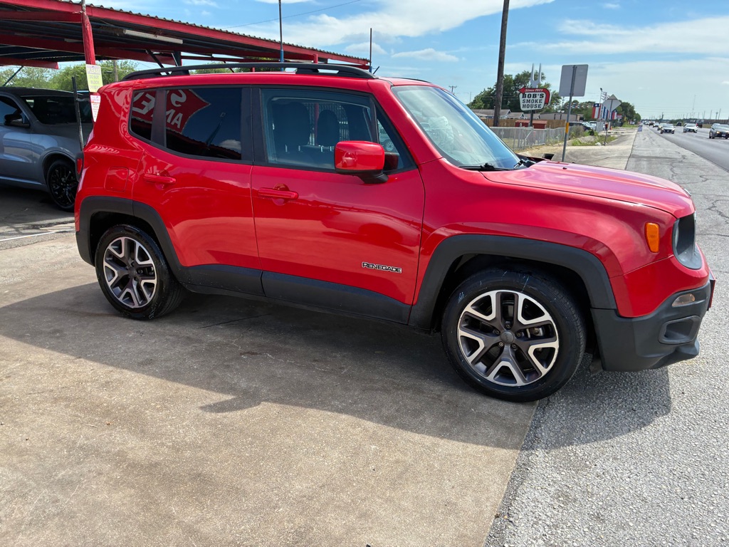 Photo 14 of this JEEP RENEGADE