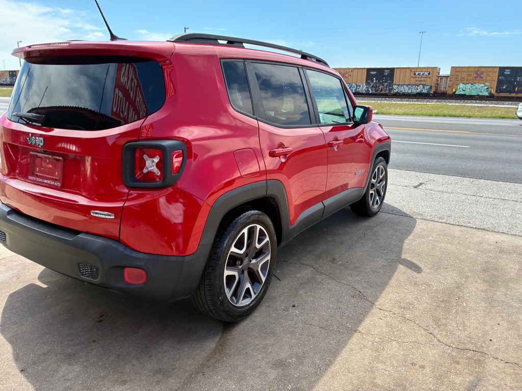 Photo 13 of this JEEP RENEGADE