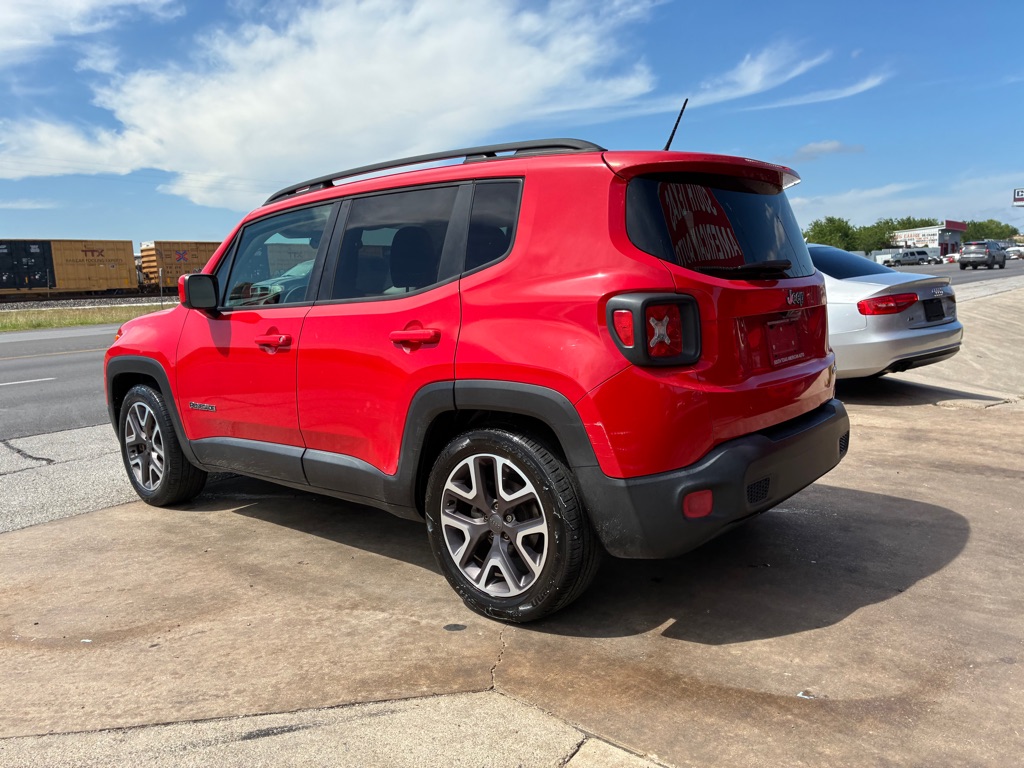 Photo 10 of this JEEP RENEGADE