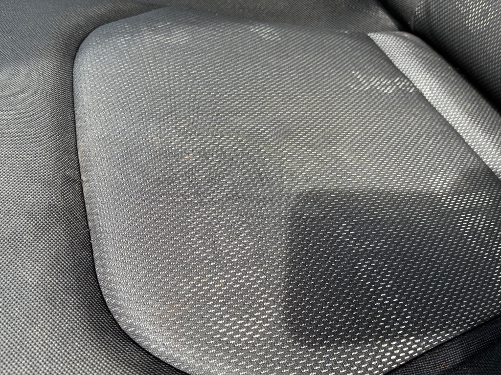 Photo 34 of this JEEP RENEGADE