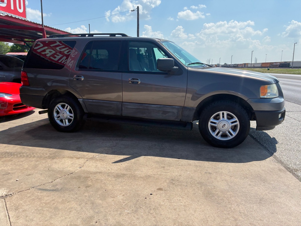 Photo 15 of this FORD EXPEDITION