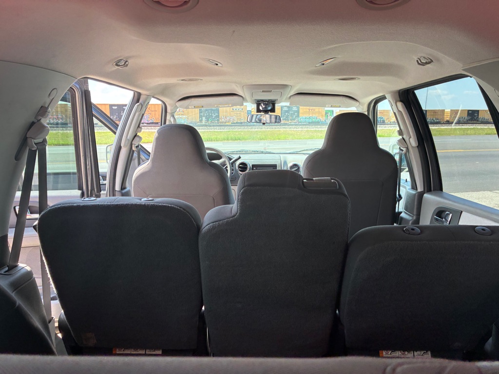 Photo 28 of this FORD EXPEDITION