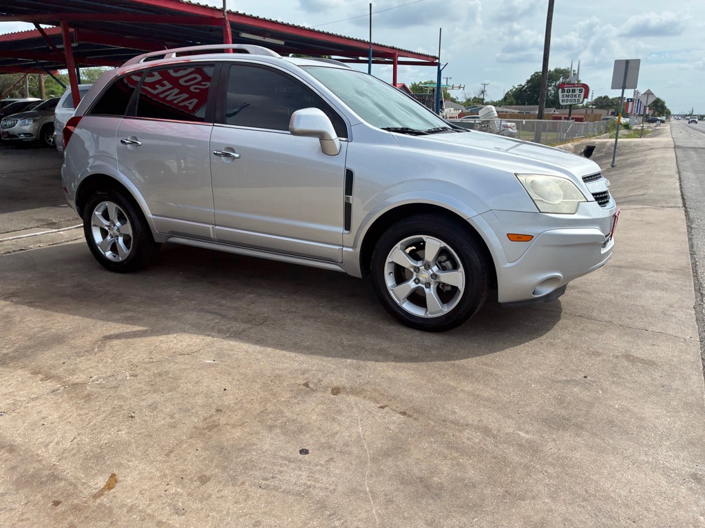 Photo 2 of this CHEVROLET CAPTIVA