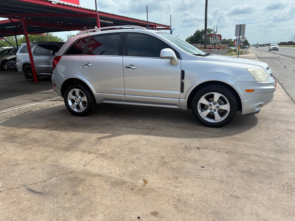 Photo 3 of this CHEVROLET CAPTIVA