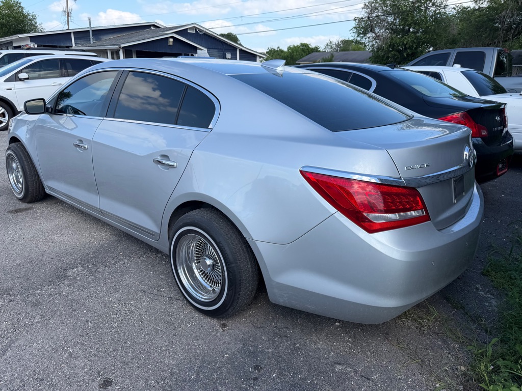 Photo 24 of this BUICK LACROSSE