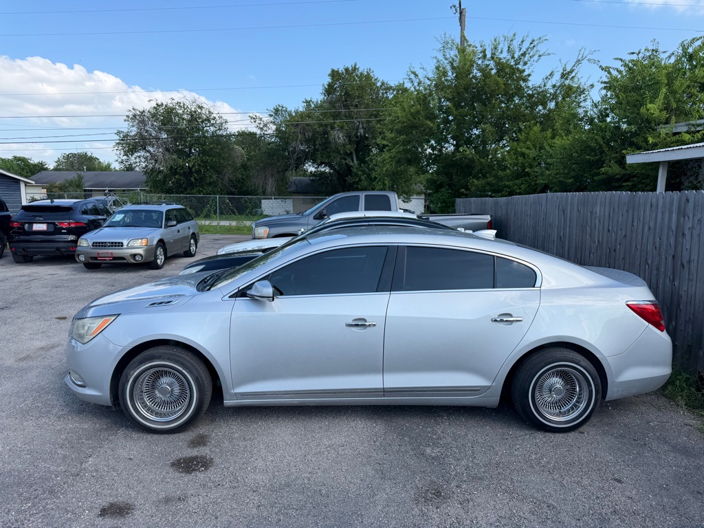 Photo 27 of this BUICK LACROSSE