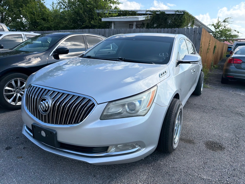 Photo 6 of this BUICK LACROSSE