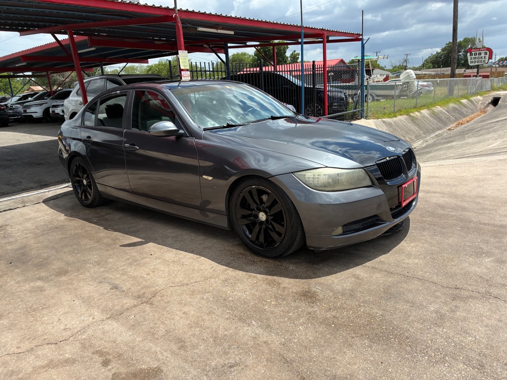 Photo 4 of this BMW 325