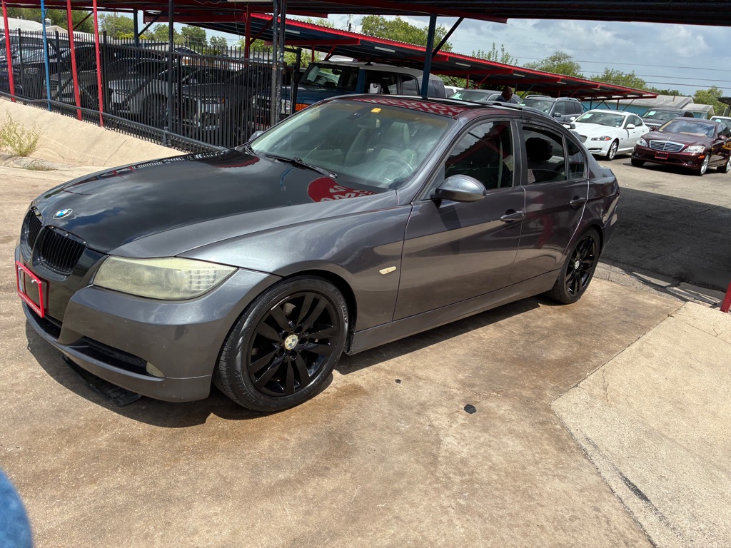 Photo 38 of this BMW 325
