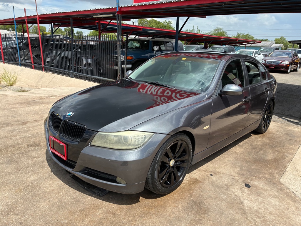 Photo 11 of this BMW 325
