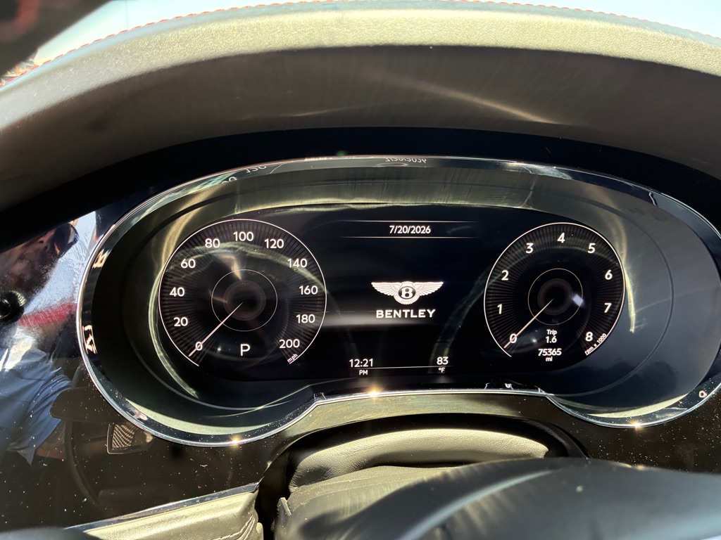 Photo 59 of this BENTLEY BENTAYGA