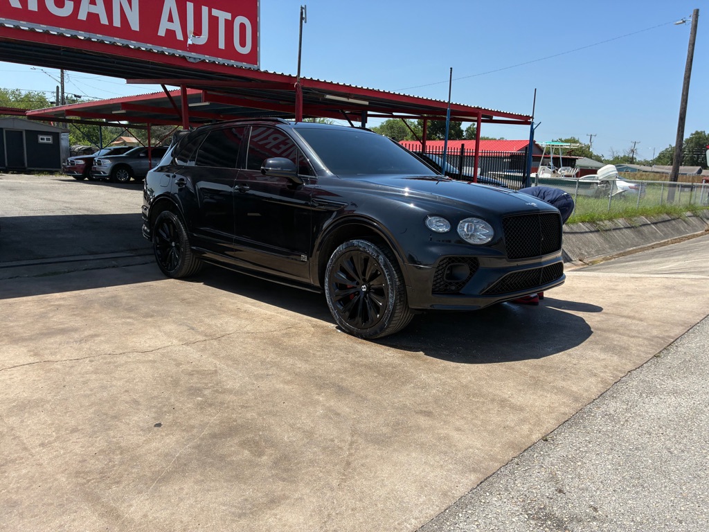Photo 35 of this BENTLEY BENTAYGA
